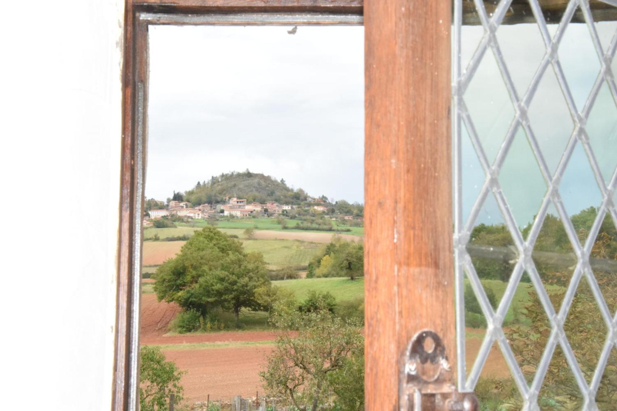 Château des Aiguilles Saint-Rémy-de-Chargnat Quarto foto